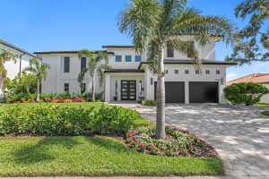 1936 CAROLINA AVENUE, ST PETERSBURG, FL 33703 - MLS#MFRTB8435895