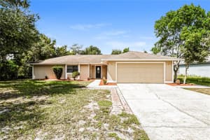 532 Blackstone Ave, DELTONA