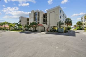 7532 BAYSHORE DRIVE, TREASURE ISLAND, FL 33706 - MLS#MFRTB8436078