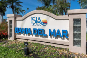 6000 BAHIA DEL MAR CIRCLE, ST PETERSBURG, FL 33715 - MLS#MFRTB8436099