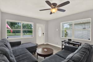 727 54TH AVENUE, ST PETERSBURG, FL 33703 - MLS#MFRTB8436182