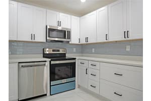 5014 DR MARTIN LUTHER KING JR STREET, ST PETERSBURG, FL 33705 - MLS#MFRTB8436339