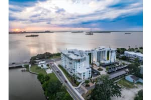 1020 SUNSET POINT ROAD, CLEARWATER, FL 33755 - MLS#MFRTB8436344