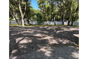 10516 579 HIGHWAY, THONOTOSASSA, FL 33592 - MLS#MFRTB8436374