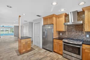 5530 80TH STREET, ST PETERSBURG, FL 33709 - MLS#MFRTB8436379