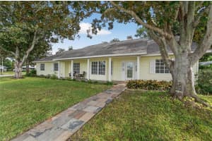 2873 SEA PINES CIRCLE, CLEARWATER, FL 33761 - MLS#MFRTB8436444
