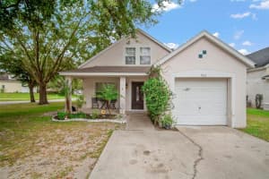 923 Cape Cod Cir, VALRICO