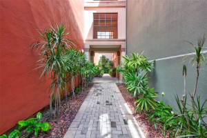 2411 HORATIO STREET, TAMPA, FL 33609 - MLS#MFRTB8436596