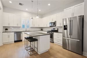 946 HIGHLAND AVENUE, DUNEDIN, FL 34698 - MLS#MFRTB8436602