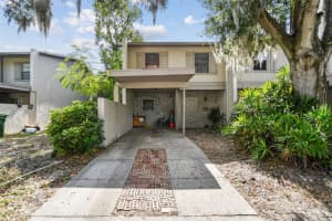 5264 TENNIS COURT CIRCLE, TAMPA, FL 33617 - MLS#MFRTB8436609
