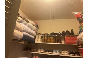 5264 TENNIS COURT CIRCLE, TAMPA, FL 33617 - MLS#MFRTB8436609