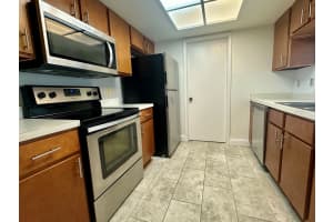 2581 COUNTRYSIDE BOULEVARD, CLEARWATER, FL 33761 - MLS#MFRTB8436623