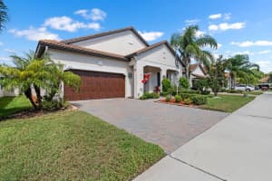 5410 STORY GRASS COURT, WIMAUMA, FL 33598 - MLS#MFRTB8436637
