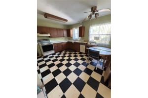 5550 5TH WAY, ST PETERSBURG, FL 33705 - MLS#MFRTB8436645