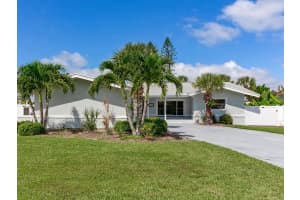 10120 PARADISE BOULEVARD, TREASURE ISLAND, FL 33706 - MLS#MFRTB8436660