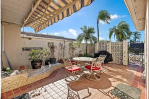 325 BOCA CIEGA POINT BOULEVARD, ST PETERSBURG, FL 33708 - MLS#MFRTB8436809
