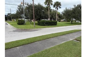 1015 VARONA STREET, BELLEAIR, FL 33756 - MLS#MFRTB8436820