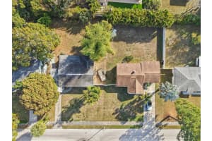 1015 VARONA STREET, BELLEAIR, FL 33756 - MLS#MFRTB8436820