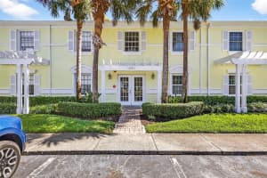 5184 BEACH DRIVE, ST PETERSBURG, FL 33705 - MLS#MFRTB8436843