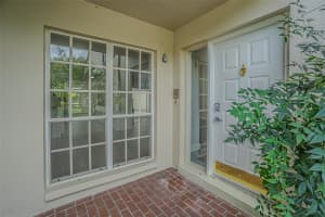 4228 ARBORWOOD LANE, TAMPA, FL 33618 - MLS#MFRTB8436879