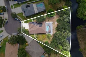 9020 N River Rd, TAMPA