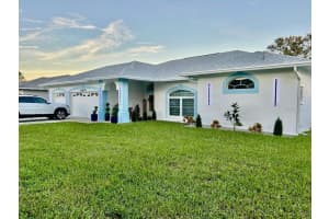 5870 Chaps Dr, LAKELAND