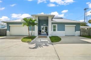 11624 OAK LANE, LARGO, FL 33778 - MLS#MFRTB8436967