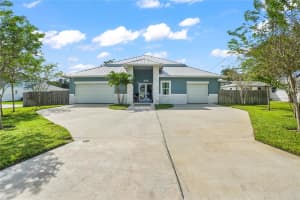 11624 OAK LANE, LARGO, FL 33778 - MLS#MFRTB8436967