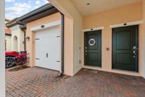 10043 CROOKED CREEK DRIVE, VENICE, FL 34293 - MLS#MFRTB8436978
