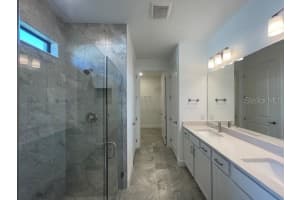 18918 INDIAN ROCK PLACE, LAKEWOOD RANCH, FL 34211 - MLS#MFRTB8436995