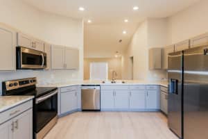 992 FIRST DRIVE, EAGLE LAKE, FL 33839 - MLS#MFRTB8437046