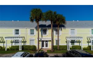 5015 COQUINA KEY DRIVE, ST PETERSBURG, FL 33705 - MLS#MFRTB8437073