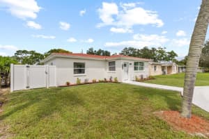 715 40TH AVENUE, ST PETERSBURG, FL 33703 - MLS#MFRTB8437088