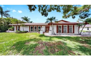 2401 ROBERTA LANE, CLEARWATER, FL 33764 - MLS#MFRTB8437128
