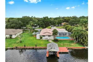 2401 ROBERTA LANE, CLEARWATER, FL 33764 - MLS#MFRTB8437128
