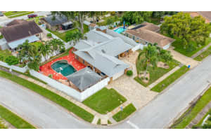 12083 72ND STREET, LARGO, FL 33773 - MLS#MFRTB8437156
