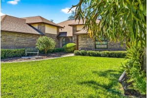 2401 NATURES COURT, VALRICO, FL 33596 - MLS#MFRTB8437205