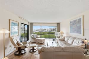 7907 SAILBOAT KEY BOULEVARD, SOUTH PASADENA, FL 33707 - MLS#MFRTB8437261