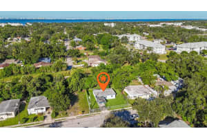 2105 Leon Ave, SARASOTA
