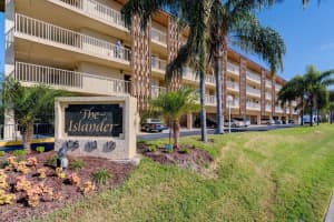 105 ISLAND WAY, CLEARWATER, FL 33767 - MLS#MFRTB8437305