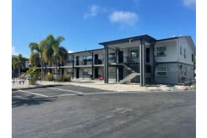 675 INDIAN ROCKS ROAD, BELLEAIR BLUFFS, FL 33770 - MLS#MFRTB8437322