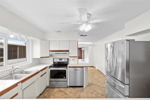 10389 VALENCIA ROAD, SEMINOLE, FL 33772 - MLS#MFRTB8437327