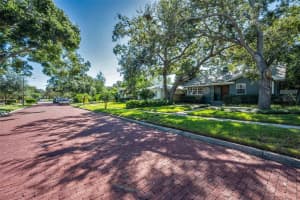 136 23RD AVENUE, ST PETERSBURG, FL 33704 - MLS#MFRTB8437343