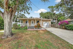 6220 W Thorpe St, TAMPA