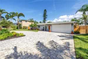 6904 GRANDE VISTA WAY, ST PETERSBURG, FL 33707 - MLS#MFRTB8437409