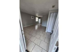 5204 45TH STREET, TAMPA, FL 33610 - MLS#MFRTB8437429