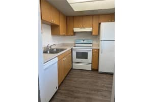 6312 NEWTOWN CIRCLE, TAMPA, FL 33615 - MLS#MFRTB8437430