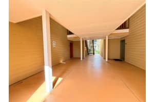 9481 HIGHLAND OAK DRIVE, TAMPA, FL 33647 - MLS#MFRTB8437502