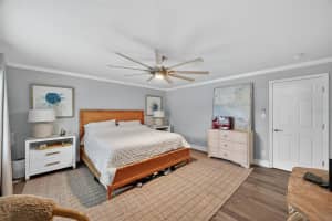 4924 BEACH DRIVE, ST PETERSBURG, FL 33705 - MLS#MFRTB8437504