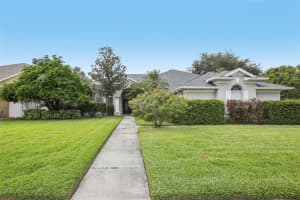 2903 Mossy Timber Trl, VALRICO